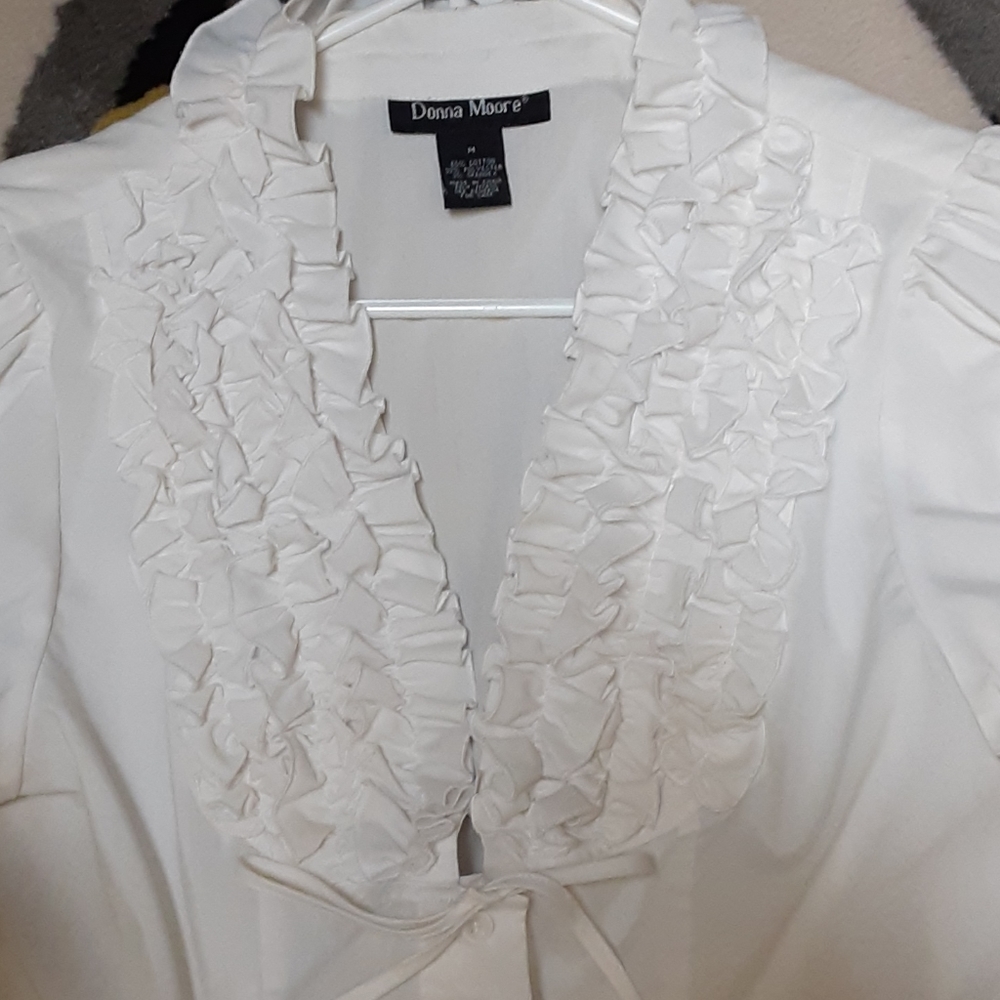 Blouse - Picture 2 of 4